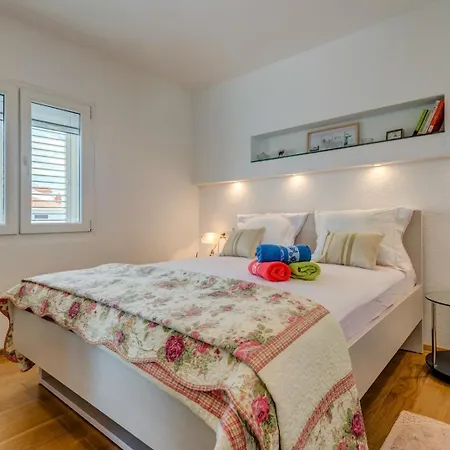 Apartament By The Sea Arbanija, Ciovo - 13576 Trogir