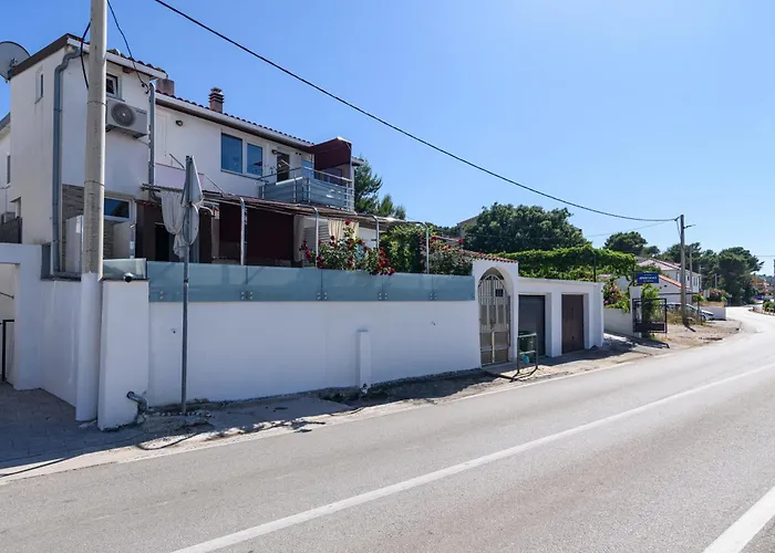 By The Sea Arbanija - Ciovo - 13576 トロギール